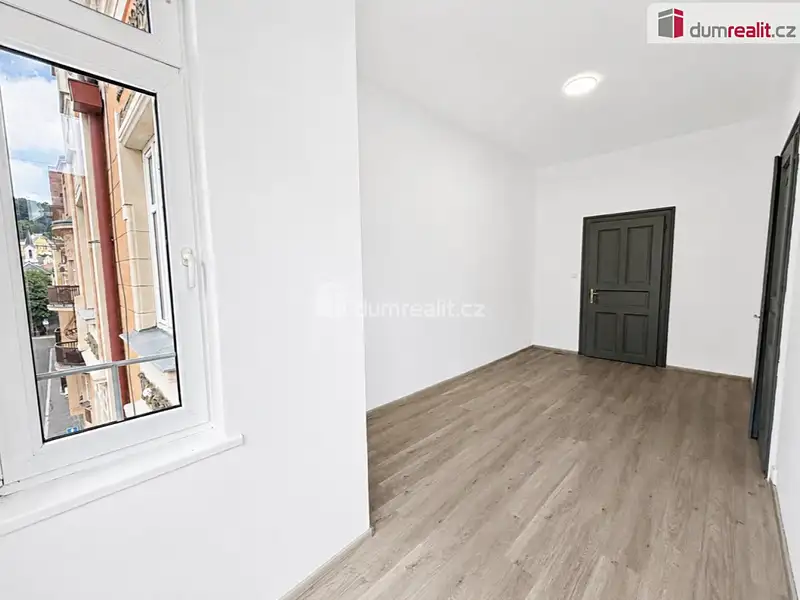 Pronájem bytu 2+1 54 m², Děčín – náhled fotky 2