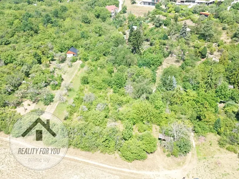 Pronájem zahrady 1200 m², Praha – náhled fotky 3