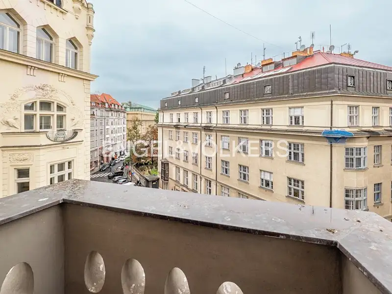Pronájem bytu 5+1 184 m², Praha – náhled fotky 2