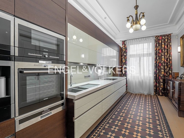 Квартира 5+1 в оренду, 184 м² (3 з 14)