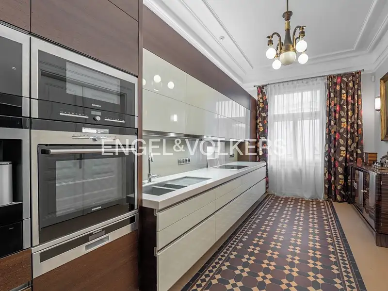 Pronájem bytu 5+1 184 m², Praha – náhled fotky 3