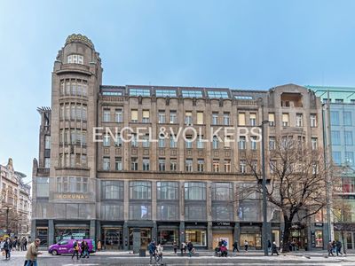 Pronájem kanceláře 544 m²