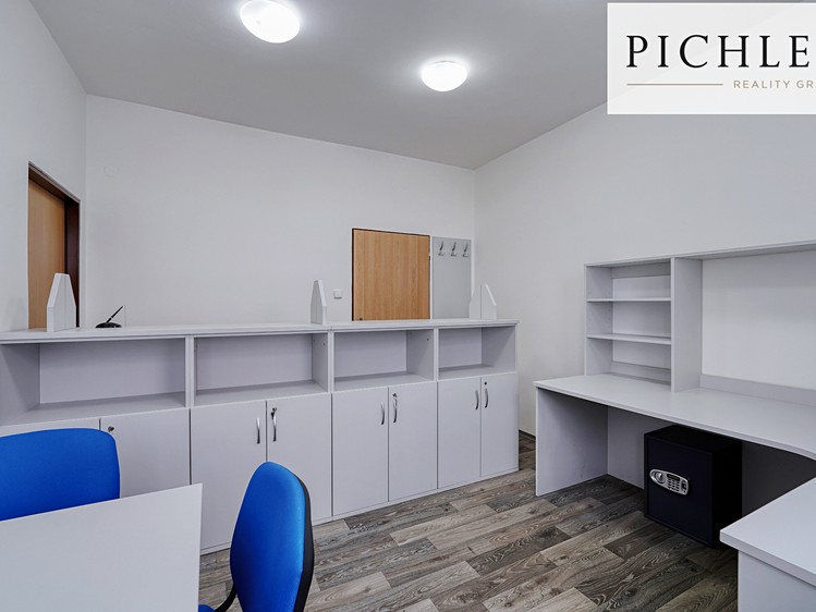 Pronájem komerčního prostoru, 255 m² (13 z 43)