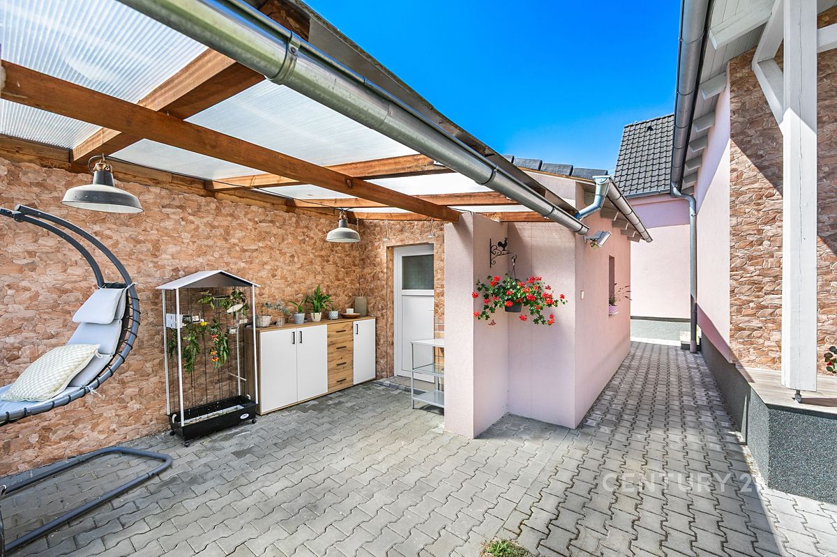 Prodej rodinného domu 173 m², pozemek 591 m² – fotografie 5