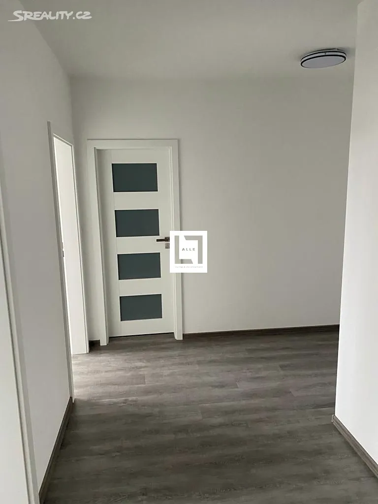 Pronájem bytu 3+kk 82 m² – pohled 6