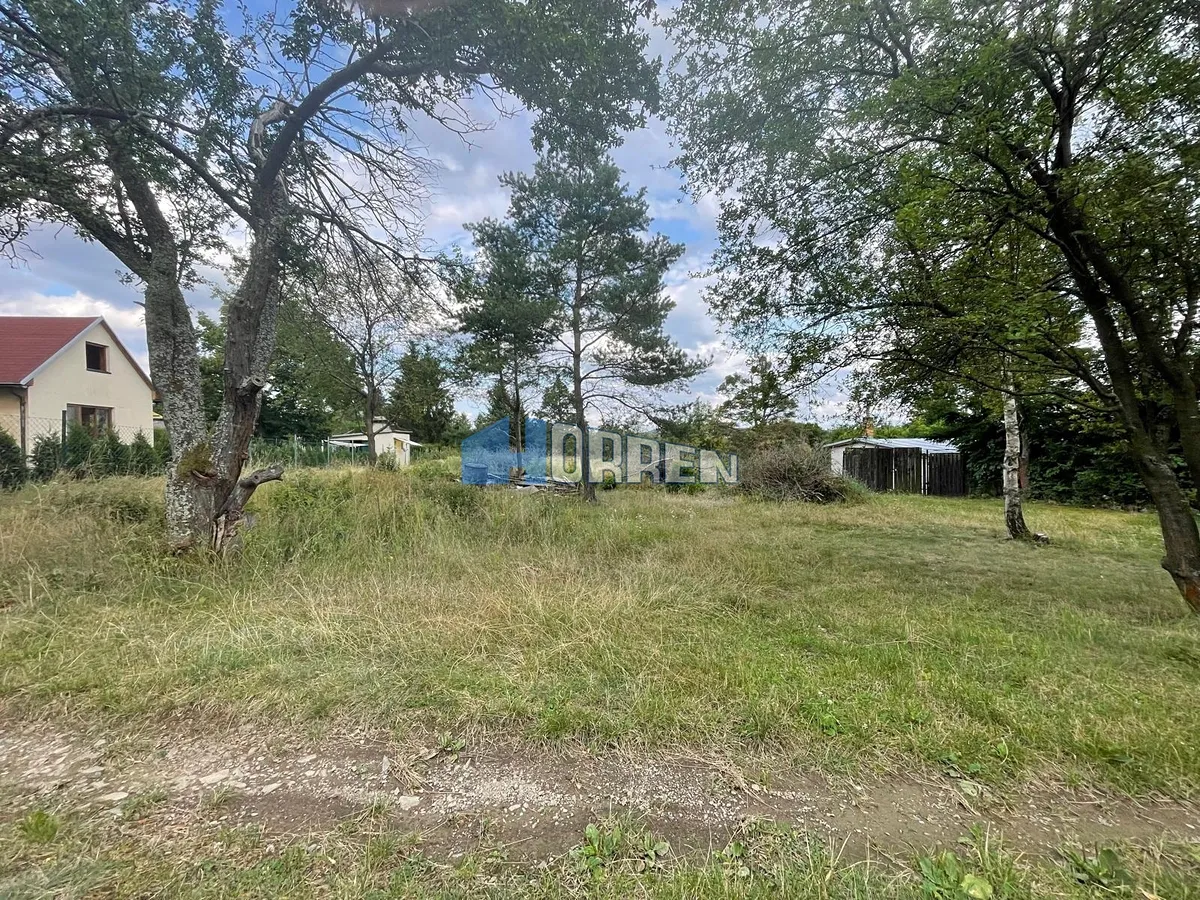 Prodej zahrady 1800 m²