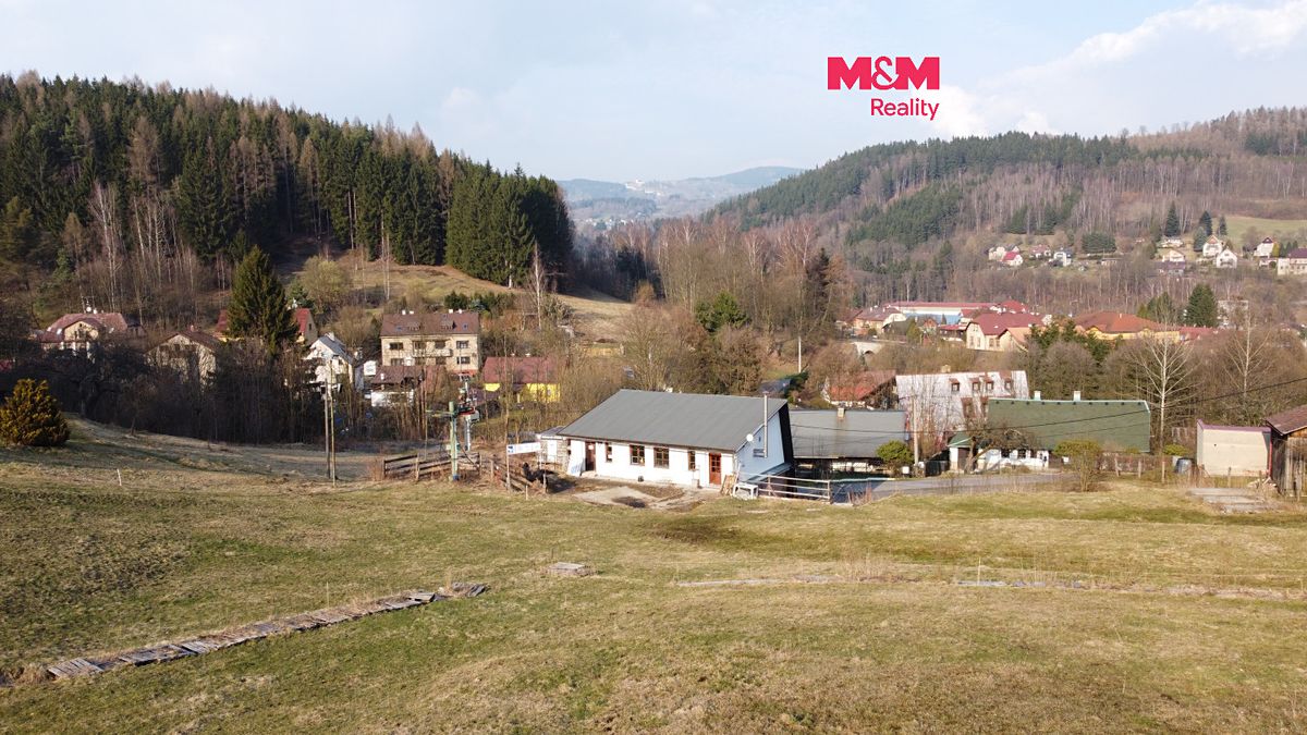 Prodej rodinného domu 180 m², pozemek 4254 m²