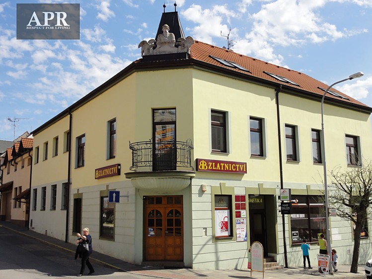 Pronájem komerčního prostoru, 44 m² (1 z 8)