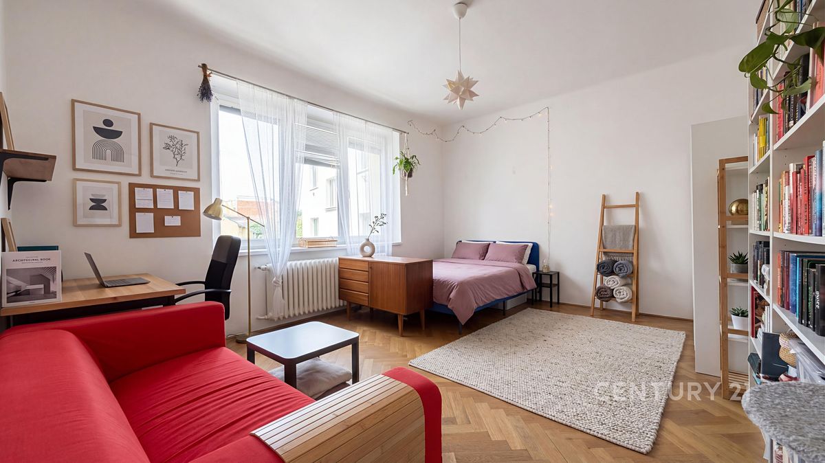 Pronájem bytu 1+1 47 m²