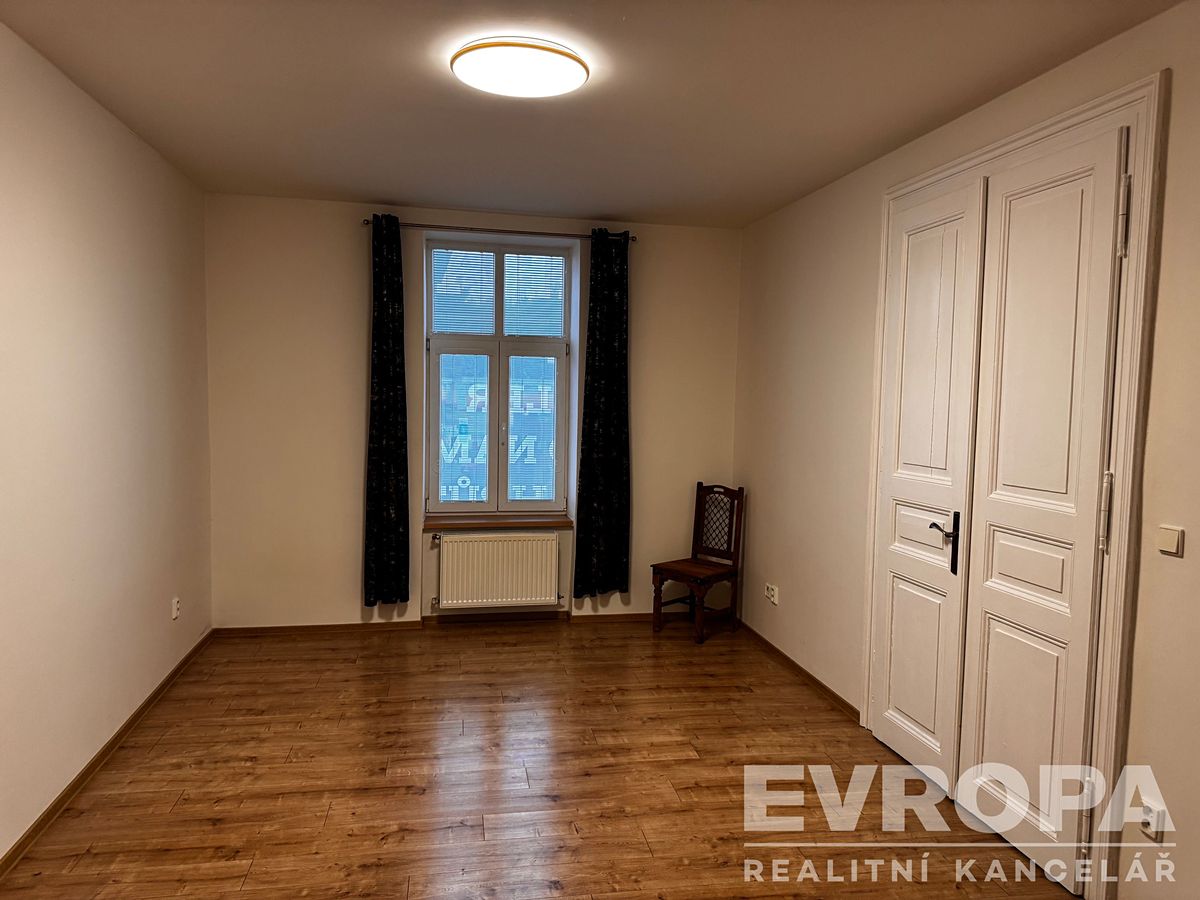 Pronájem bytu 5+kk 123 m² – fotografie 5