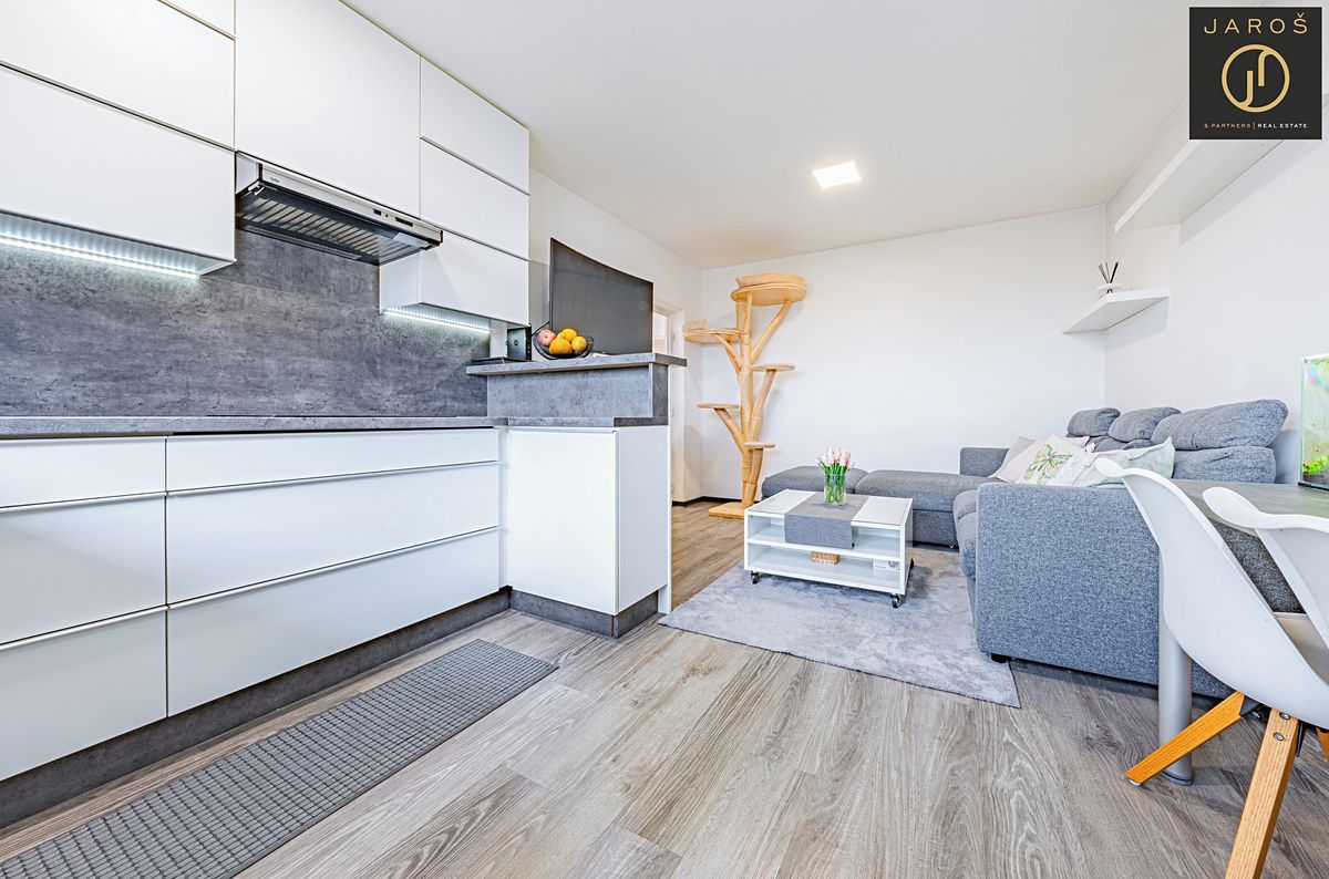Pronájem bytu 3+kk 52 m²