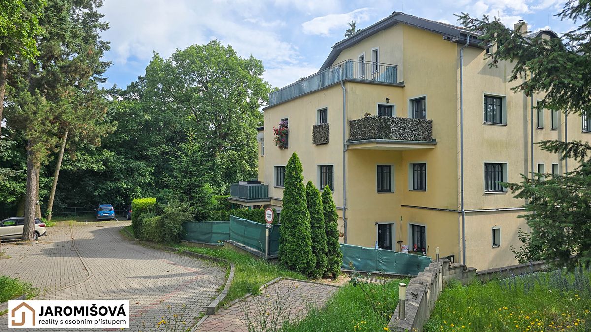 Pronájem bytu 2+kk 48 m²