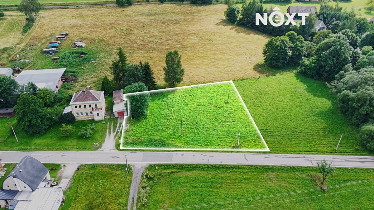 Prodej stavebního pozemku 2398 m²
