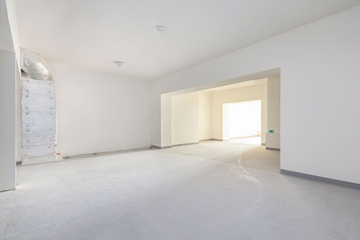 Pronájem obchodního prostoru 110 m² – fotografie 4