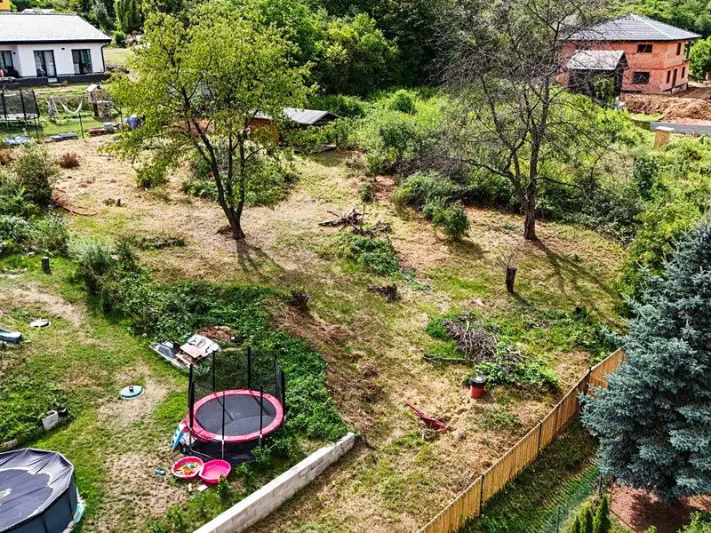 Prodej stavebního pozemku 1159 m², Bystřany – náhled fotky 1