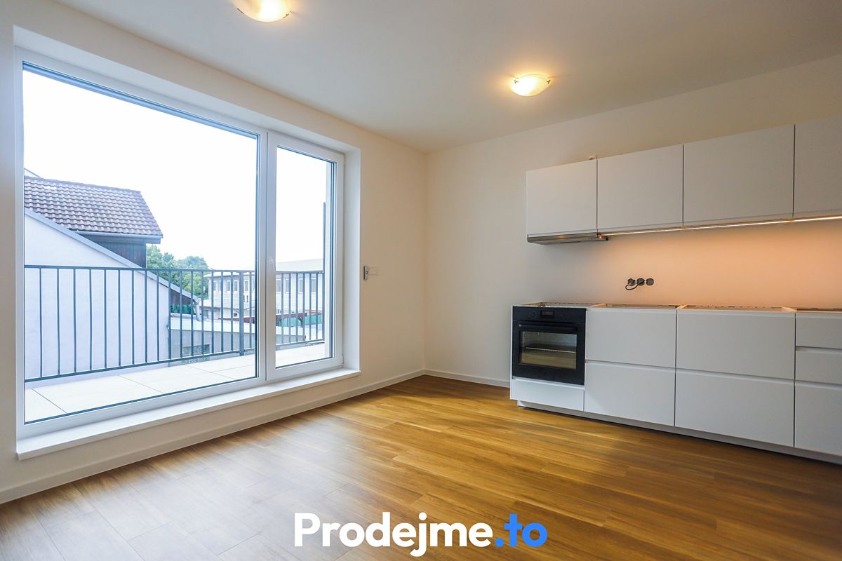 Pronájem bytu 1+kk 32 m²