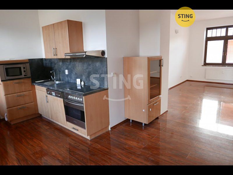 Pronájem bytu 2+1 80 m²