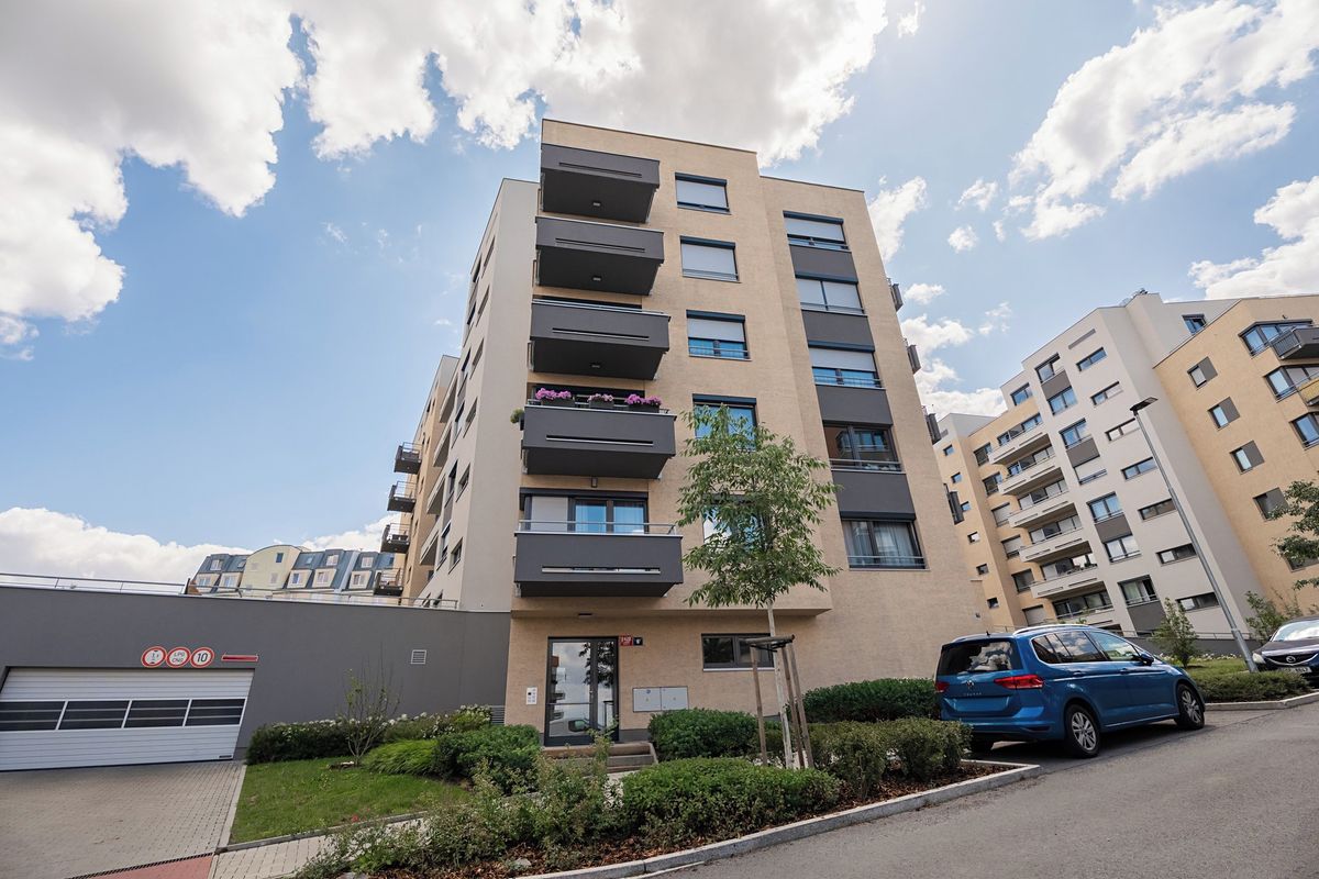 Pronájem bytu 2+kk 56 m²