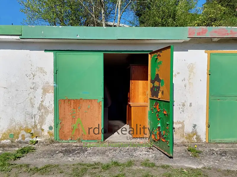 Prodej garáže 21 m², Loučovice – náhled fotky 1