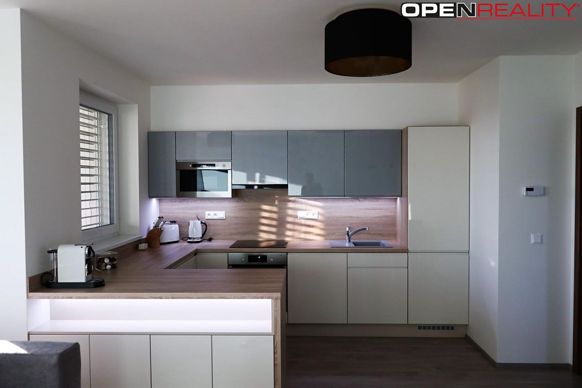 Pronájem bytu 2+kk 66 m²
