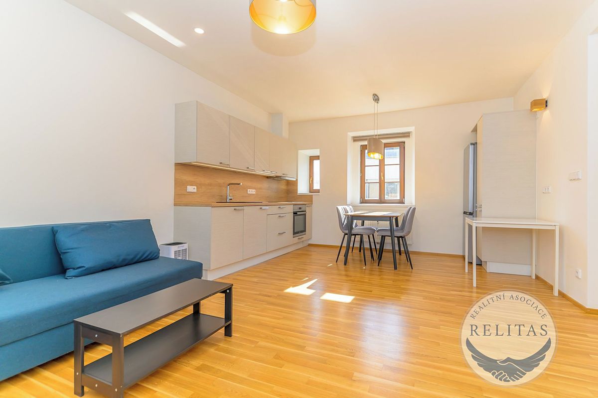 Pronájem bytu 2+kk 53 m²