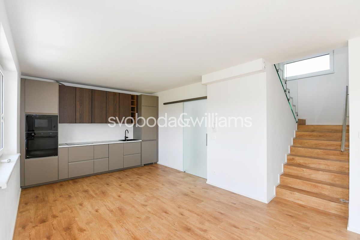 Pronájem rodinného domu 119 m², pozemek 418 m² – fotografie 3