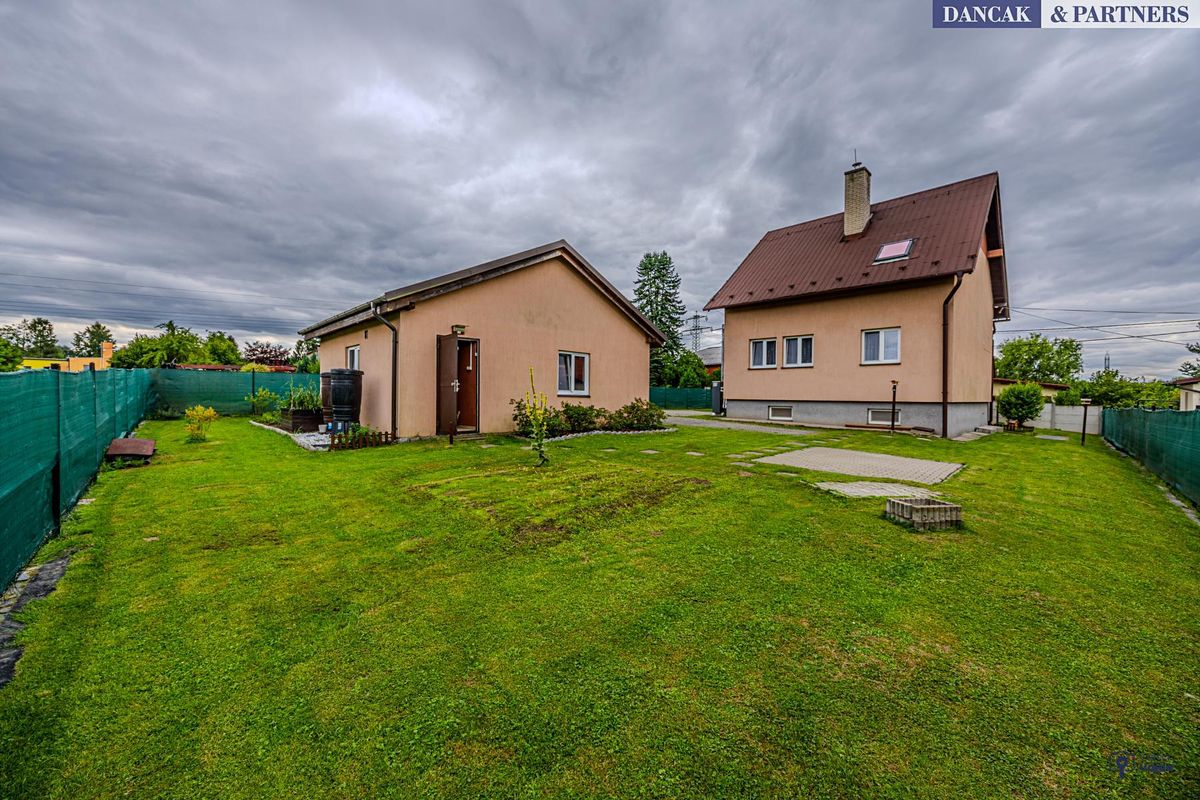 Prodej rodinného domu 175 m², pozemek 788 m² – fotografie 3