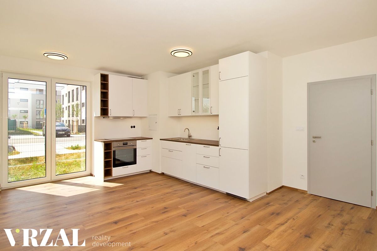 Pronájem bytu 1+kk 38 m²