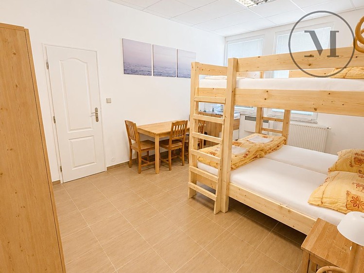 Комерційне приміщення на продаж, 423 м² (23 з 28)