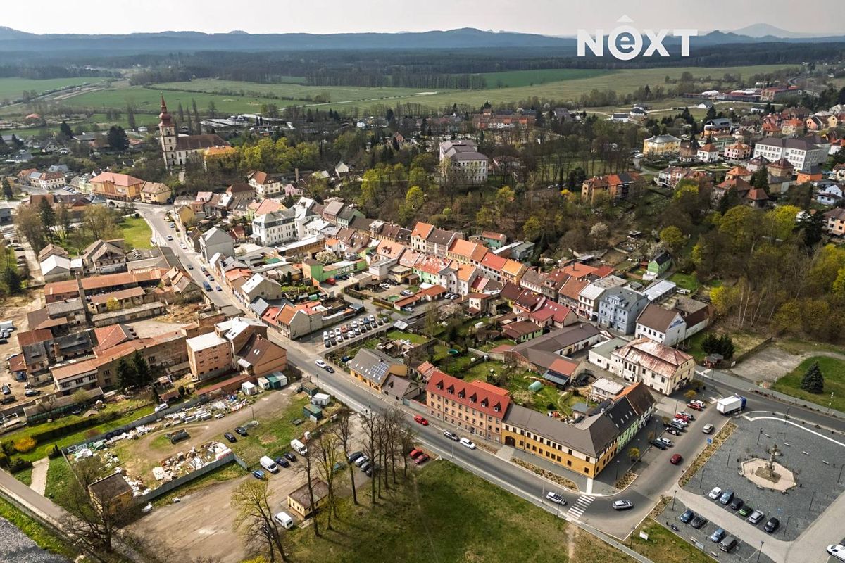 Prodej rodinného domu 243 m², pozemek 562 m² – fotografie 5