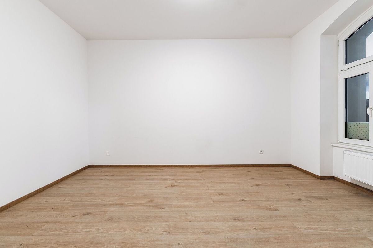 Pronájem obchodního prostoru 20 m² – fotografie 3
