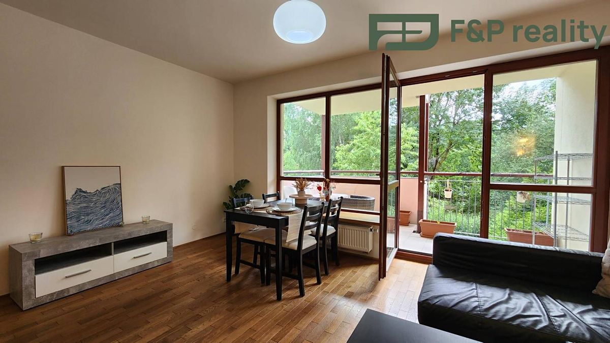Pronájem bytu 3+kk 74 m²