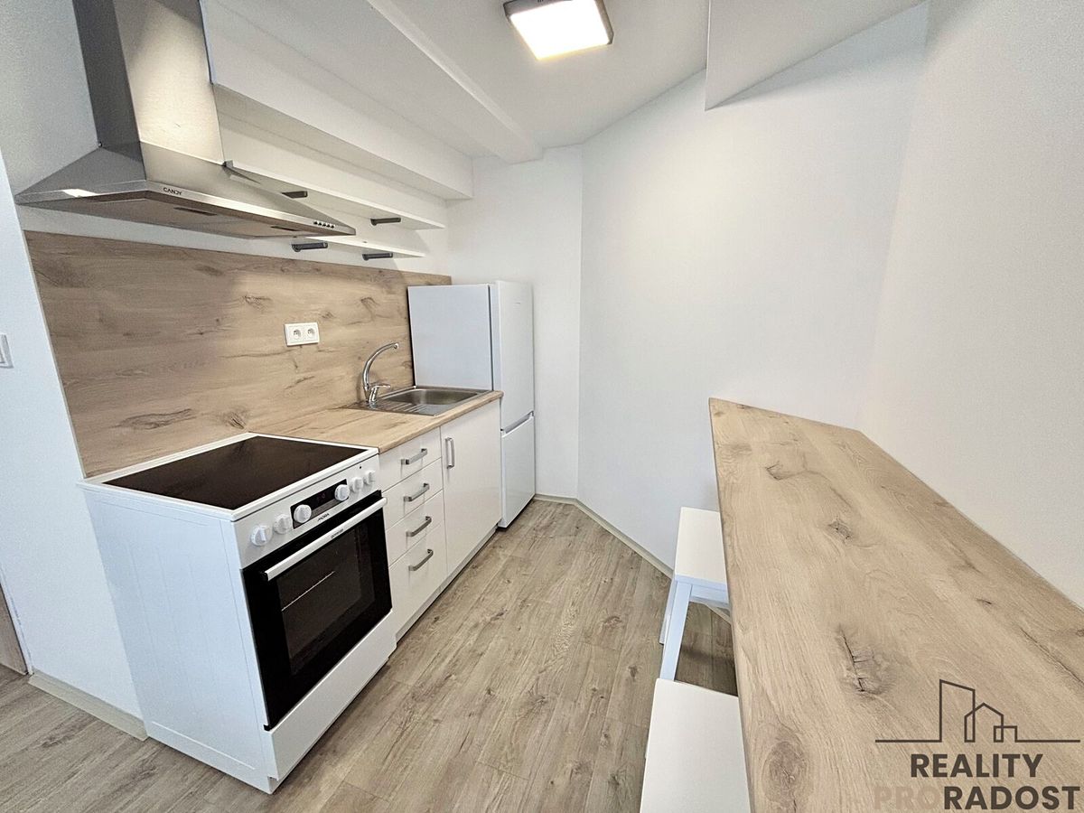 Pronájem bytu 2+kk 36 m²