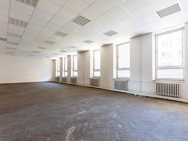 Комерційне приміщення на продаж, 1 254 м² (21 з 32)