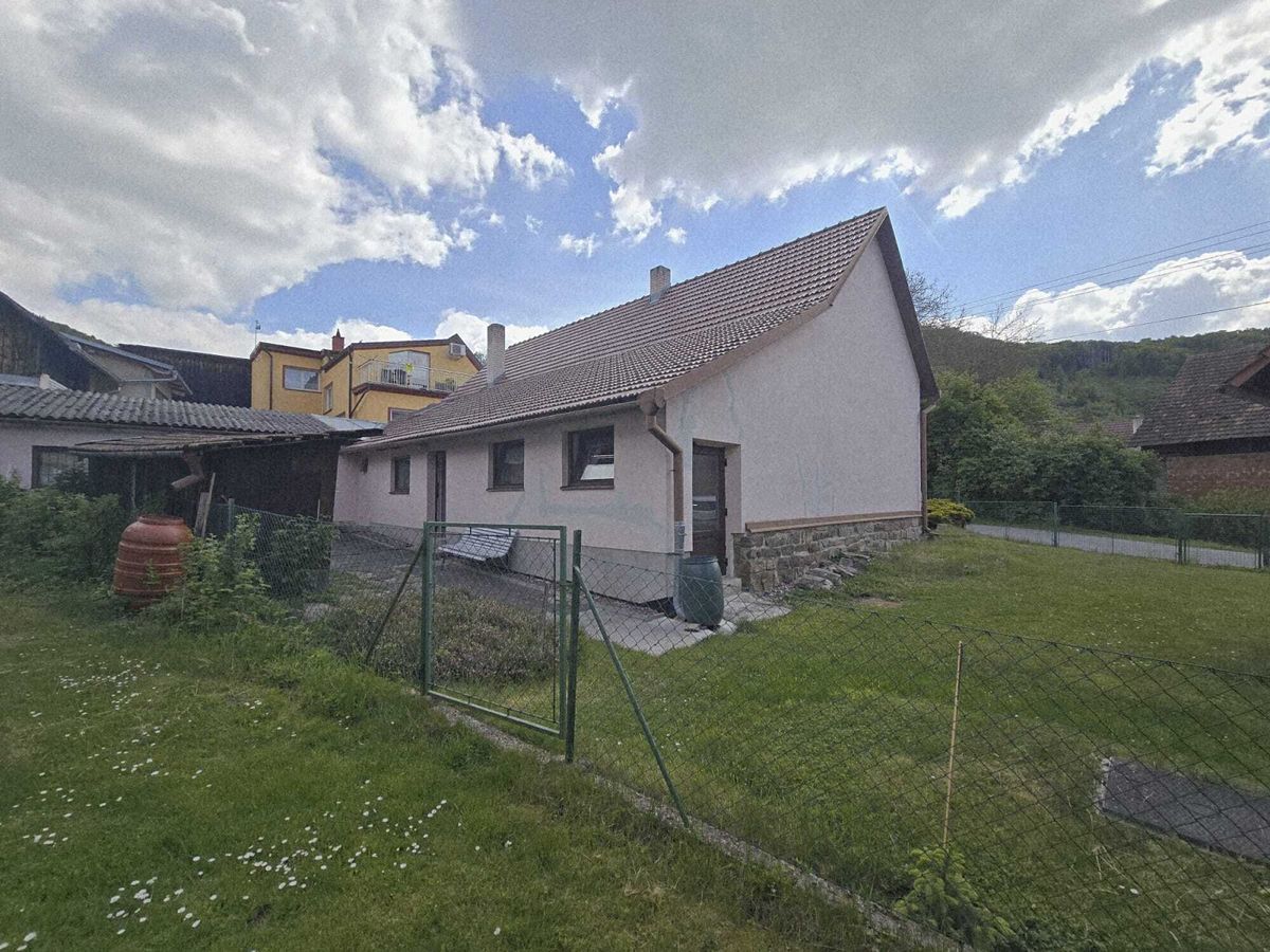 Prodej rodinného domu 167 m², pozemek 687 m² – fotografie 4