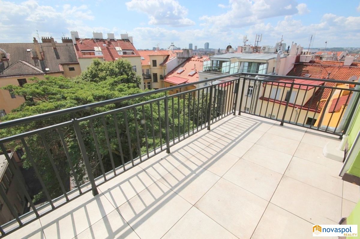 Pronájem bytu 2+kk 84 m²