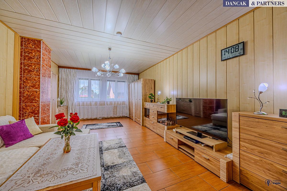 Prodej rodinného domu 175 m², pozemek 788 m² – fotografie 5