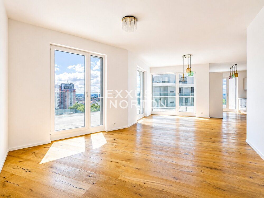 Pronájem bytu 3+kk 93 m²