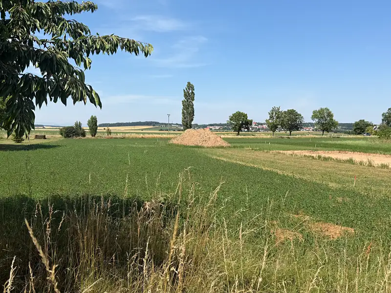 Prodej stavebního pozemku 1309 m², Lhota pod Libčany – náhled fotky 2