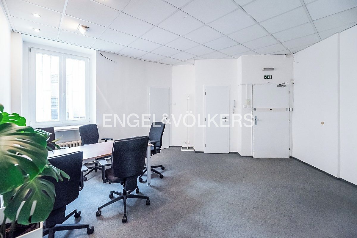 Pronájem kanceláře 41 m² – fotografie 3