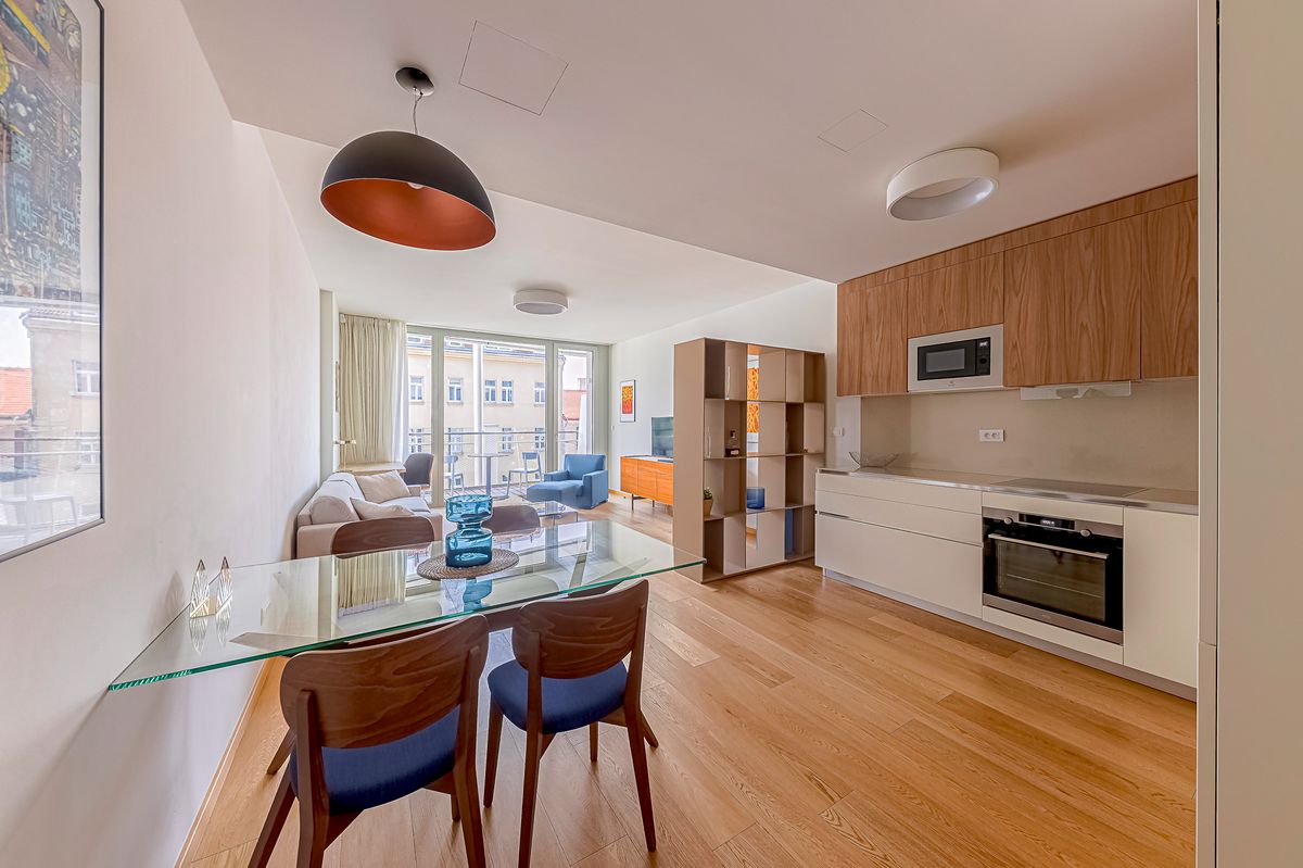 Pronájem bytu 2+kk 60 m²