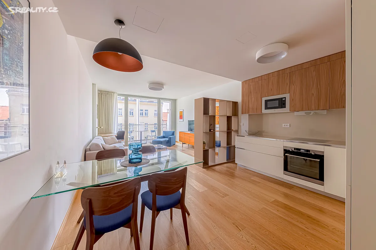 Pronájem bytu 2+kk 60 m², Praha
