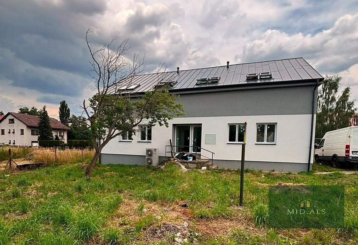 Pronájem rodinného domu 100 m², pozemek 1000 m²