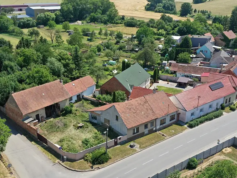 Prodej stavebního pozemku 1639 m², Kučerov – náhled fotky 3