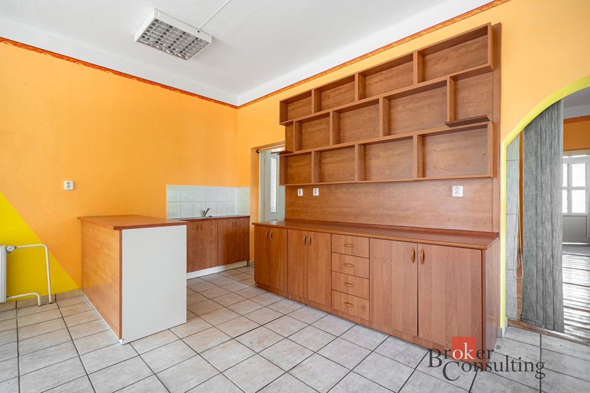 Prodej rodinného domu 185 m², pozemek 160 m² – fotografie 3