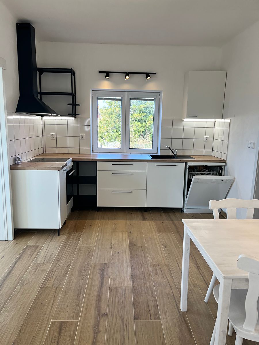 Pronájem bytu 2+1 70 m² – fotografie 2