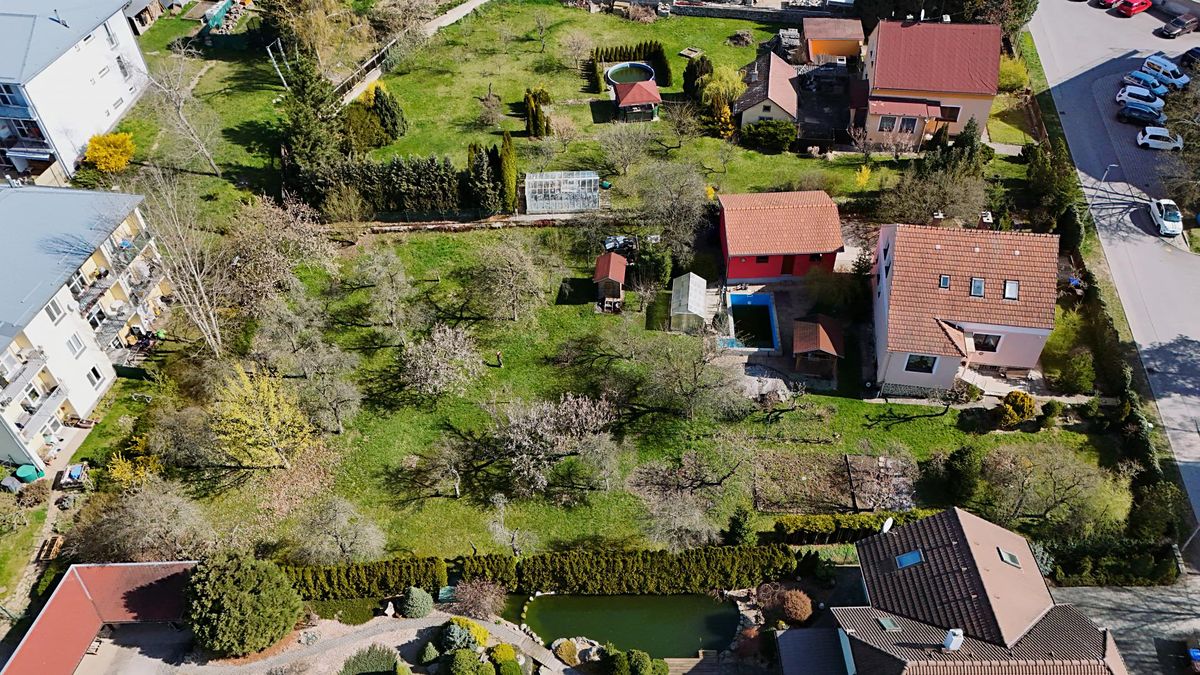Prodej stavebního pozemku 812 m²