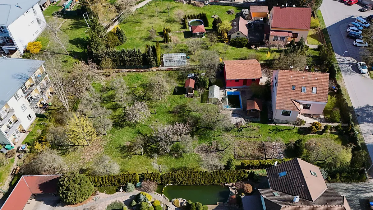 Prodej stavebního pozemku 812 m²