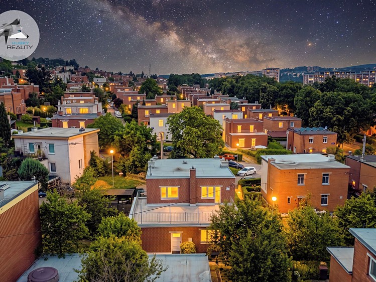 Prodej domu, 150 m² (2 z 60)