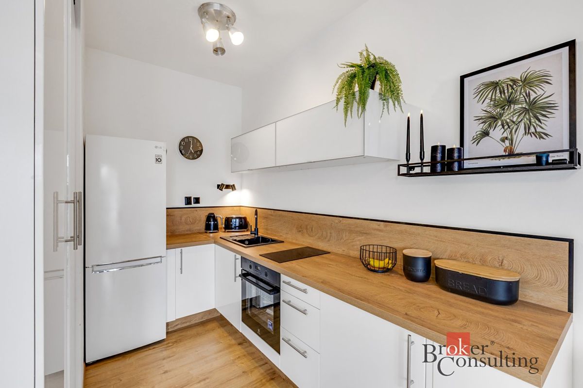 Prodej bytu 1+kk 30 m² – fotografie 2